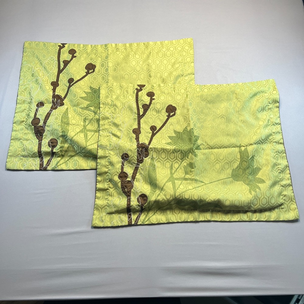 Set of 2 Hometrends Standard Pillow Shams Green Geometric Honeycomb (21" x 26")